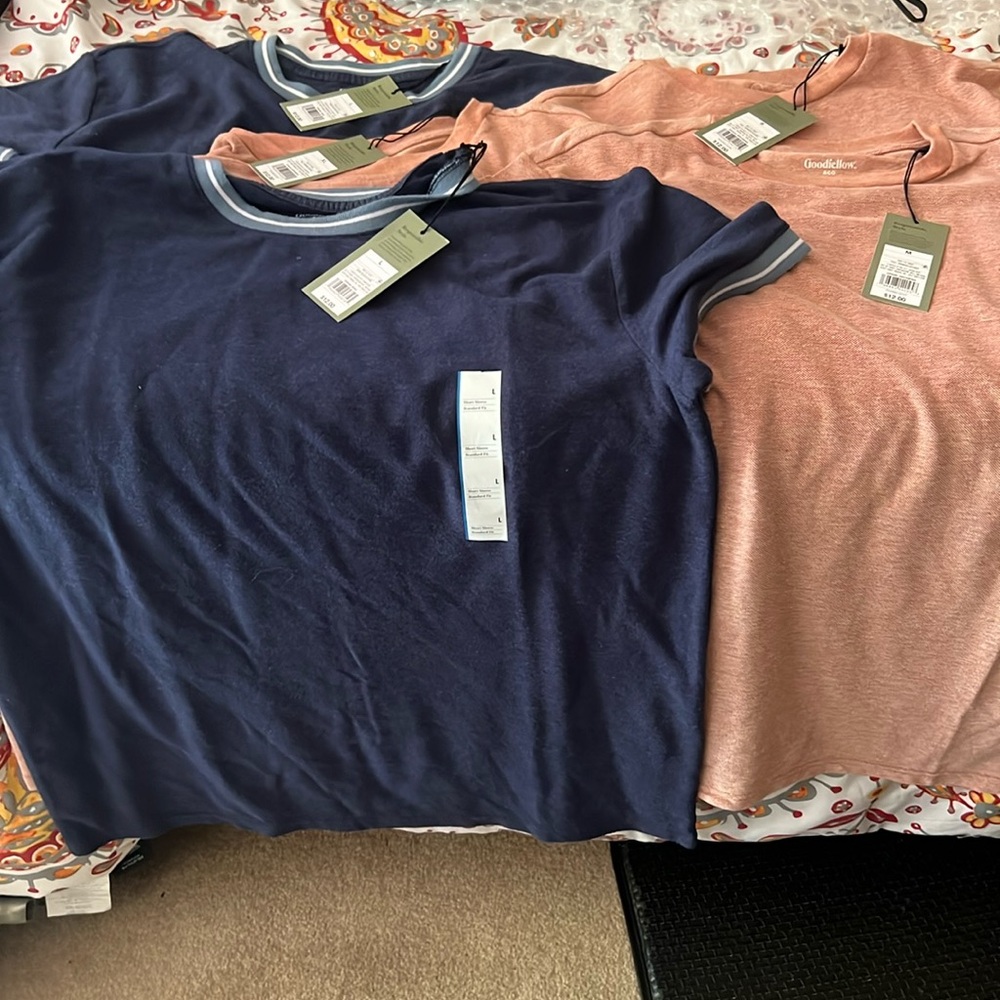 5 men’s Brand New Goodfellow shirts!